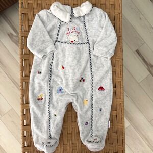 Vintage Baby Gray Velour Teddy Bear Embroidered Footed Sleeper 0-3M Peter Collar